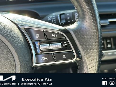 Used 2024 Kia Seltos SX AWD/4WD image 12