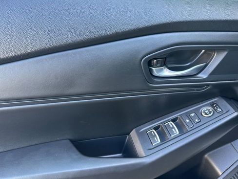 Used 2024 Honda Accord EX image 10