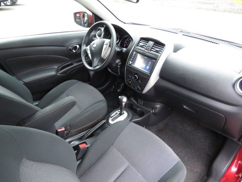 Used 2019 Nissan Versa SV image 14