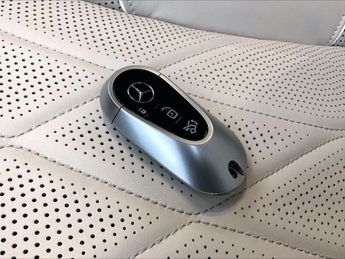 Certified 2023 Mercedes-Benz EQS 450+ 4MATIC SUV image 11