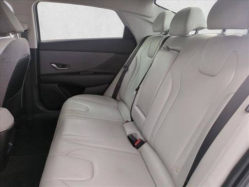 Used 2024 Hyundai Elantra Limited FWD image 22