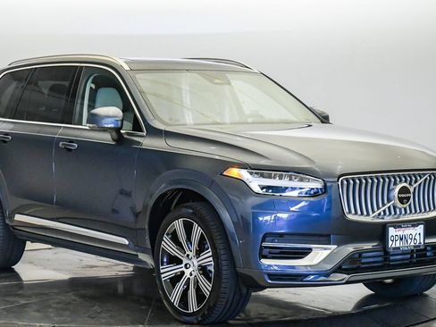Certified 2025 Volvo XC90 T8 Ultra w/ Protection Package Premier AWD/4WD image 6