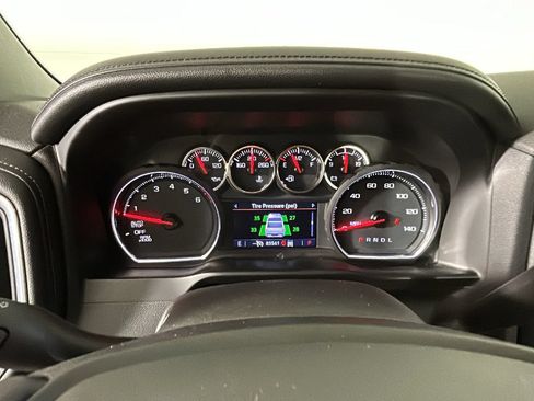 Used 2020 Chevrolet Silverado 1500 LTZ AWD/4WD image 21