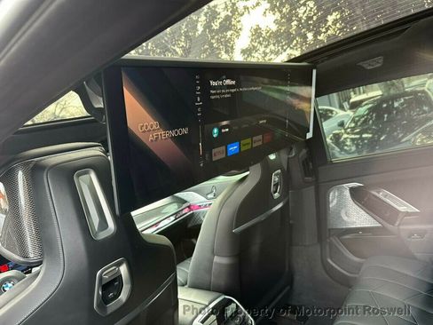 Used 2023 BMW 760i xDrive image 31