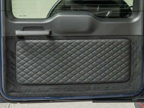 Used 2025 Mercedes-Benz G 550 image 39