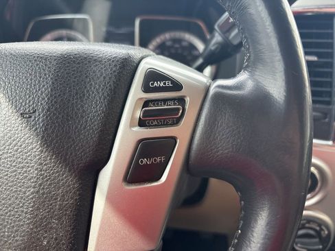 Used 2018 Nissan Titan SL w/ Chrome Package image 17