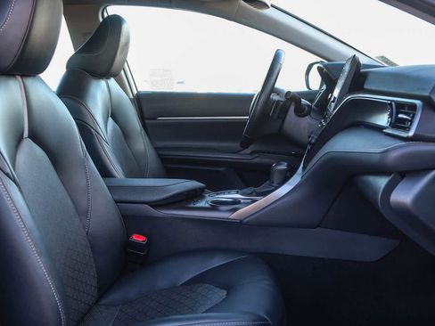 Used 2023 Toyota Camry XSE image 15