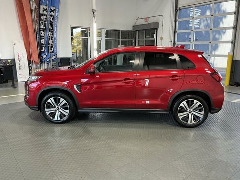 Used 2021 Mitsubishi Outlander Sport SE image 31