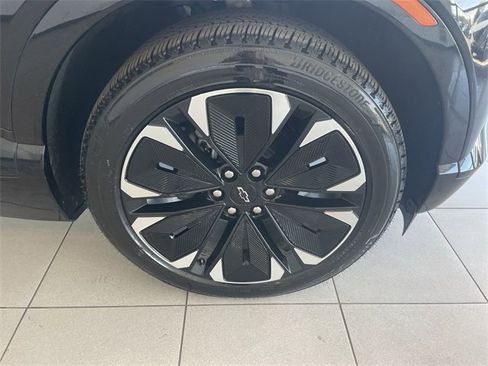 Certified 2025 Chevrolet Blazer EV RS image 14