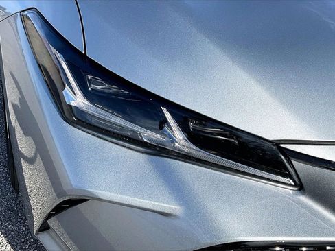 Used 2022 Toyota Avalon Touring image 24