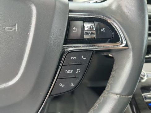 Used 2022 Lincoln Nautilus Reserve FWD image 32