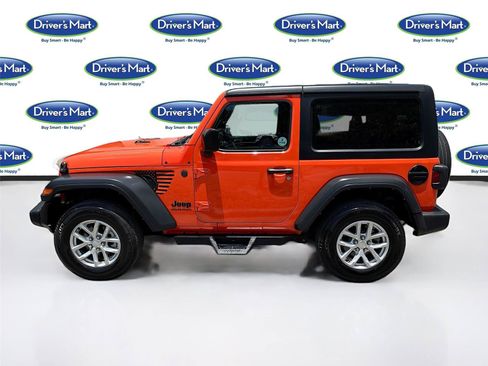 Used 2023 Jeep Wrangler Sport AWD/4WD image 4