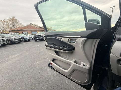 Used 2017 Honda Pilot EX-L image 16