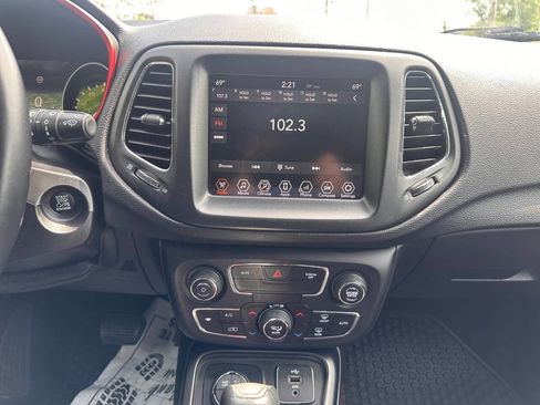 Used 2018 Jeep Compass Trailhawk AWD/4WD image 20