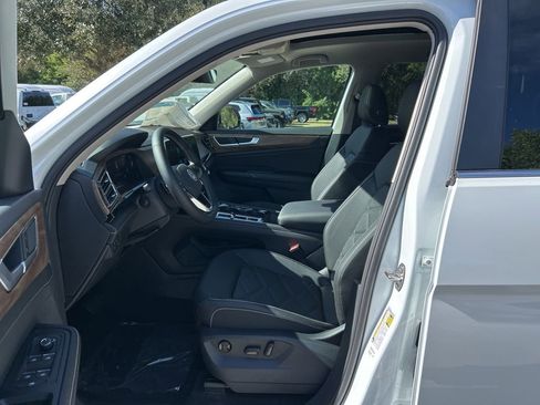 New 2026 Volkswagen Atlas SE image 15