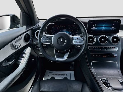 Used 2022 Mercedes-Benz GLC 300 image 27