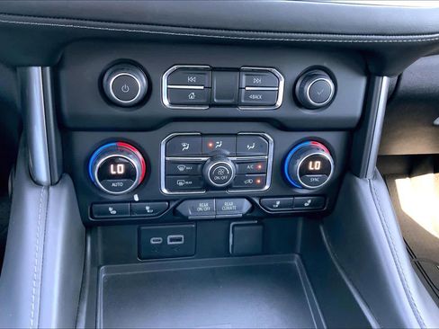 Used 2024 Chevrolet Tahoe LT AWD/4WD image 66