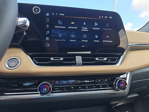 New 2027 Chevrolet Equinox ACTIV w/ Safety and Technology Package AWD/4WD image 21