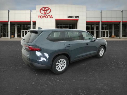 Certified 2026 Toyota Grand Highlander XLE image 36