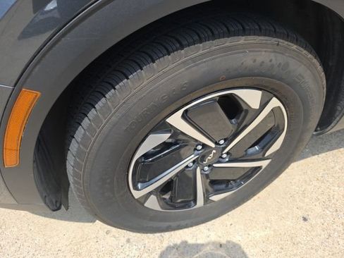 Certified 2023 Kia Sportage LX FWD image 5