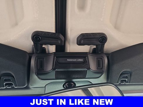 Used 2025 Jeep Wrangler Sport image 29