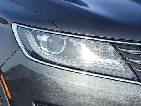 Used 2017 Lincoln MKC Reserve w/ Lincoln MKC Climate Package image 16