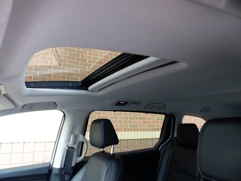 Used 2025 Honda Odyssey EX-L image 33