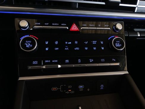 Used 2024 Hyundai Santa Fe Limited image 20