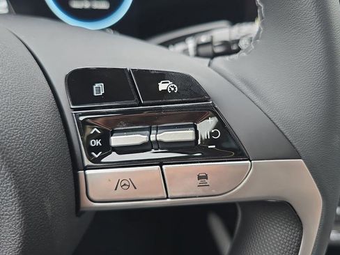 New 2026 Hyundai Elantra Limited FWD image 13
