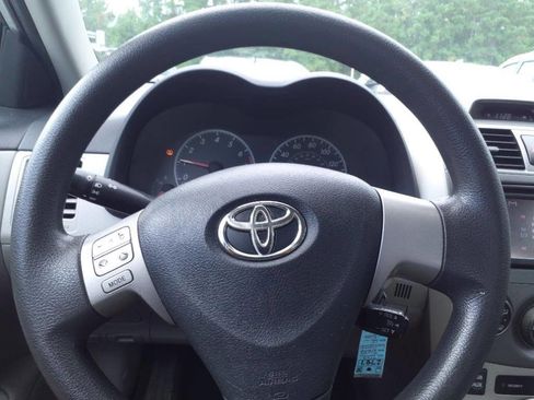 Used 2013 Toyota Corolla LE Special Edition image 19