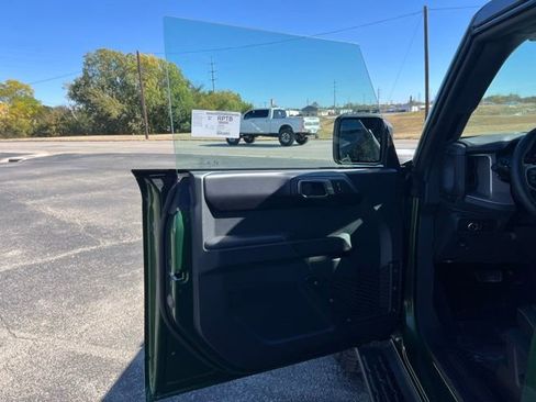 New 2025 Ford Bronco Outer Banks w/ Sasquatch Package image 11