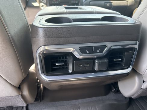 Used 2021 GMC Sierra 1500 SLT w/ SLT Premium Plus Package AWD/4WD image 29