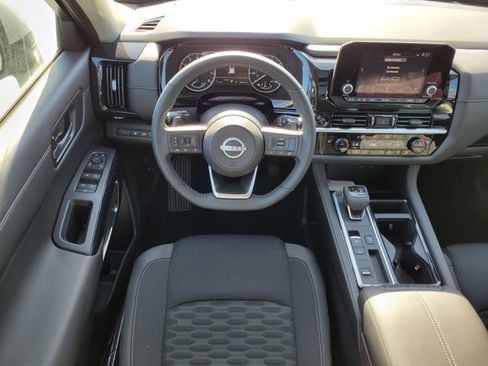 New 2025 Nissan Pathfinder SV w/ SV Premium Package image 24