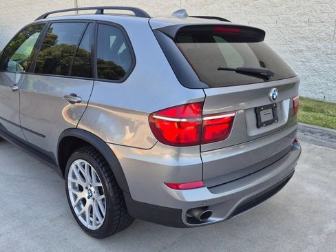 Used 2011 BMW X5 xDrive35i image 5