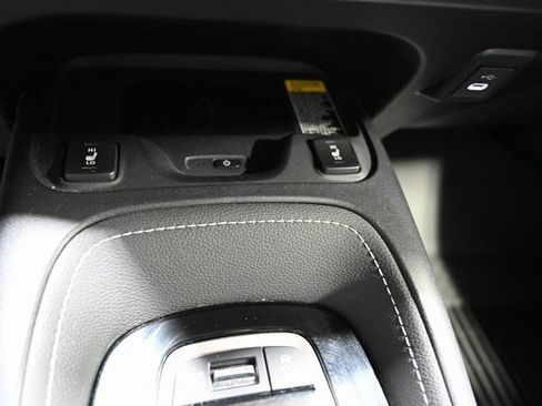 Used 2025 Toyota Corolla XSE image 19