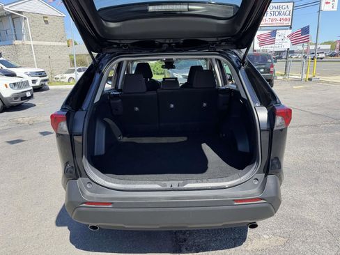 Used 2024 Toyota RAV4 LE AWD/4WD image 18