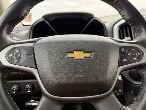 Used 2016 Chevrolet Colorado LT w/ LT Convenience Package image 19