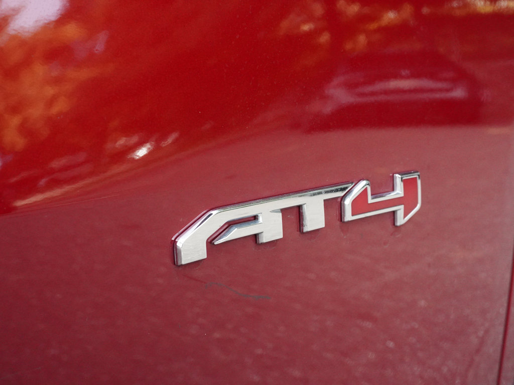 Used 2025 GMC Acadia AT4 w/ Luxury Package AWD/4WD image 27