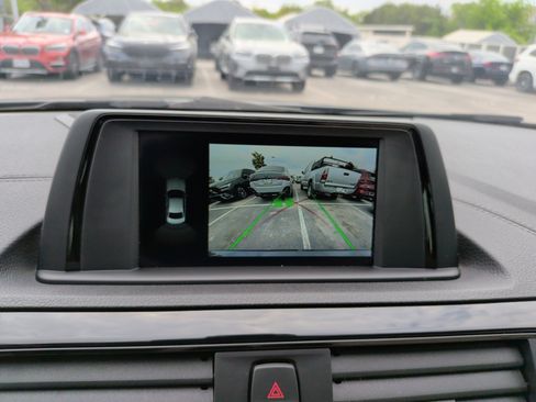 Used 2020 BMW 230i Coupe w/ Convenience Package image 16