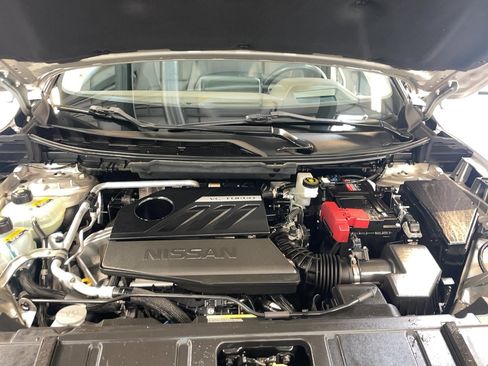 Used 2022 Nissan Rogue Platinum w/ Head-Up Display Package image 33