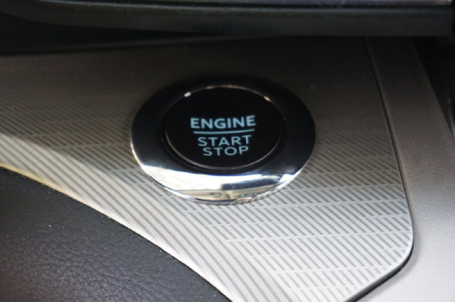 Used 2023 Ford Explorer XLT w/ Equipment Group 202A RWD image 37