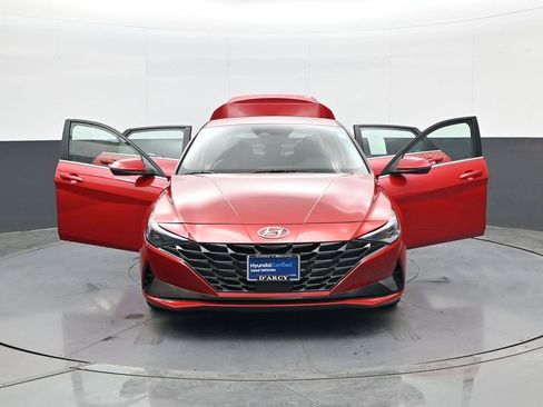 Certified 2023 Hyundai Elantra Limited image 31