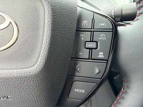Certified 2026 Toyota Prius Plug-In Hybrid FWD image 25