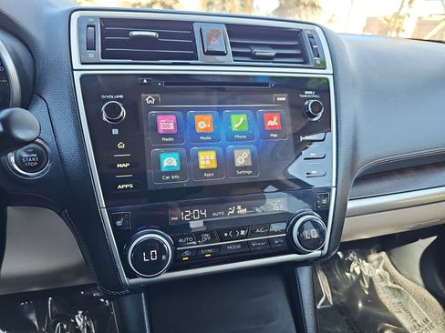 Used 2018 Subaru Outback 2.5i Limited image 20