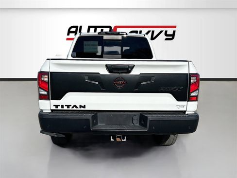 Used 2023 Nissan Titan PRO-4X w/ Pro-4x Convenience Package image 6