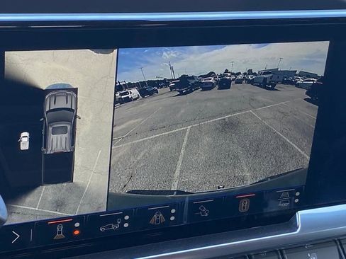 New 2025 Chevrolet Silverado 1500 LT w/ Z71 Off-Road Package image 19