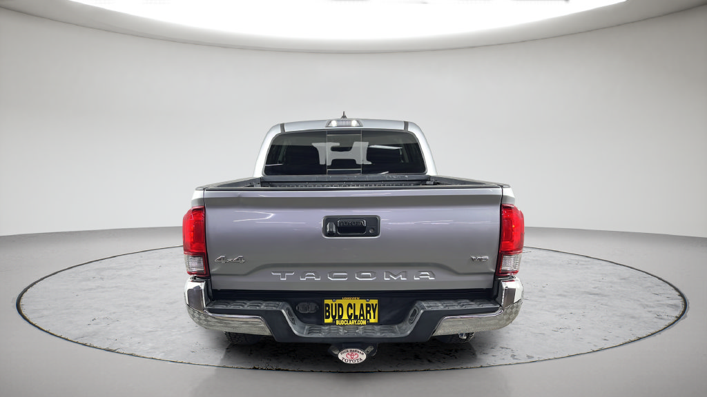 Used 2022 Toyota Tacoma SR5 AWD/4WD image 9
