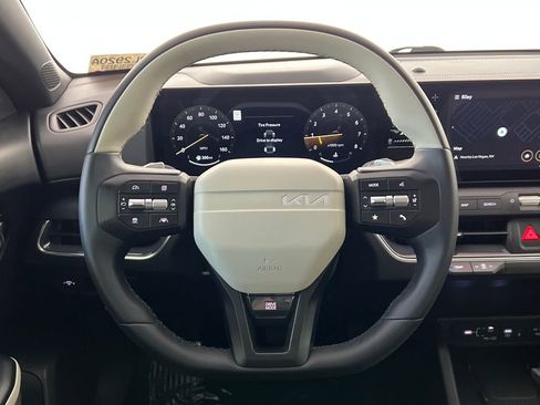 Used 2025 Kia K4 GT-Line w/ GT-Line Premium Package FWD image 16