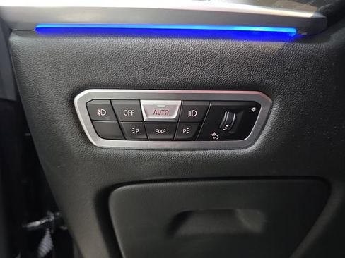 Used 2022 BMW X7 M50i w/ Cold Weather Package AWD/4WD image 25