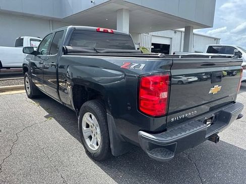 Used 2018 Chevrolet Silverado 1500 LT w/ All Star Edition AWD/4WD image 4